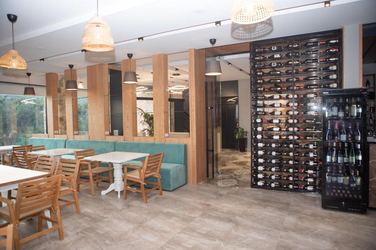 Hotel Кєпаро Екстер'єр фото
