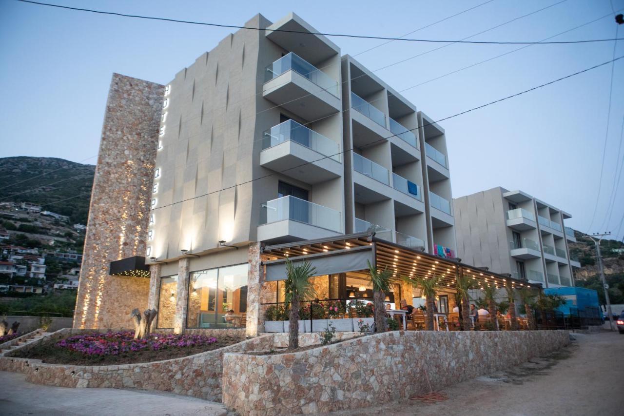 Hotel Кєпаро Екстер'єр фото