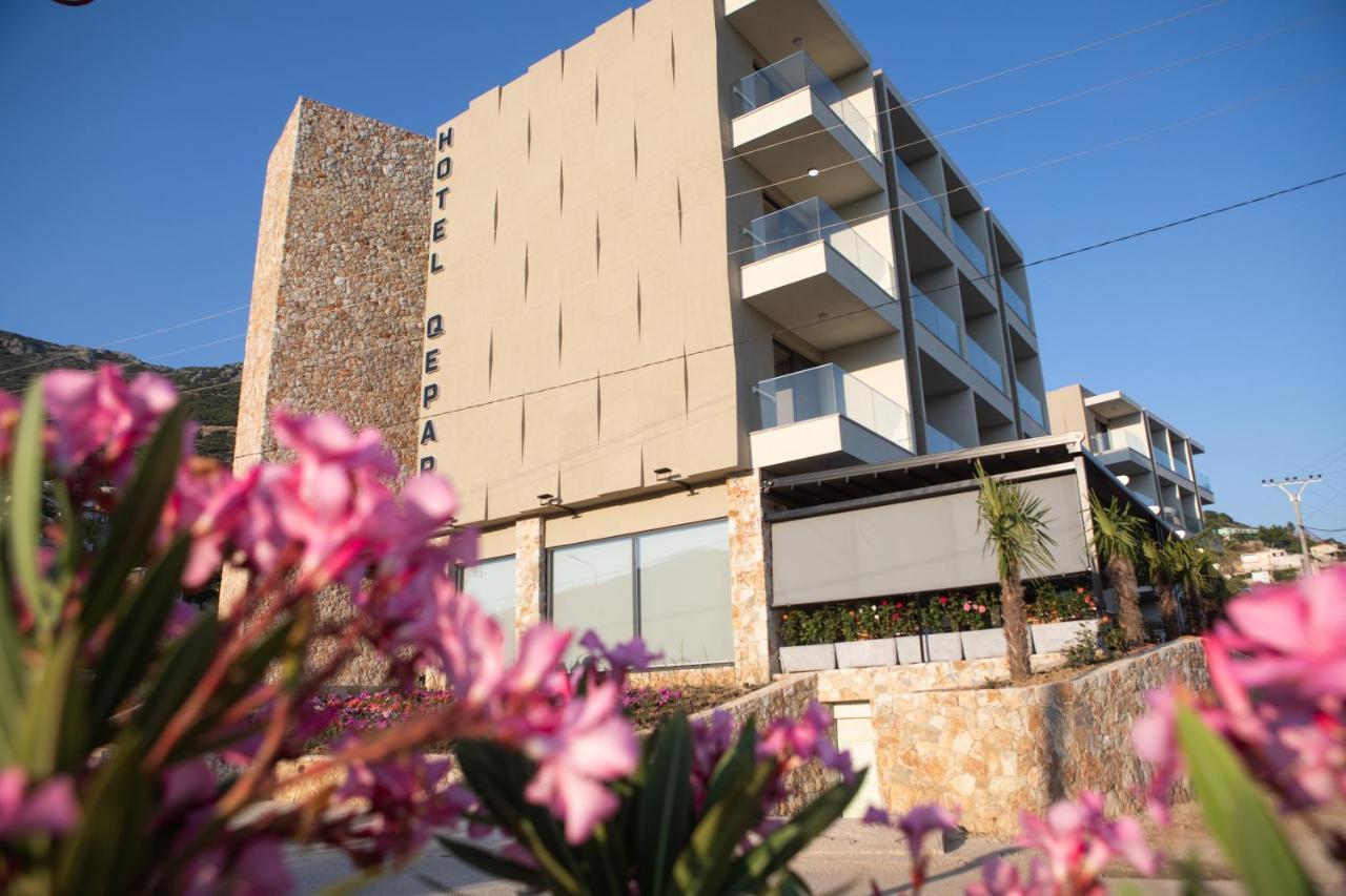 Hotel Кєпаро Екстер'єр фото