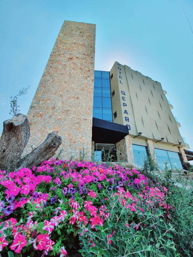 Hotel Кєпаро Екстер'єр фото